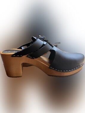 Black Leather Clog Heels - Women